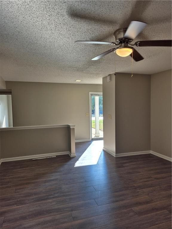 Building Photo - 37 Rumson Ct