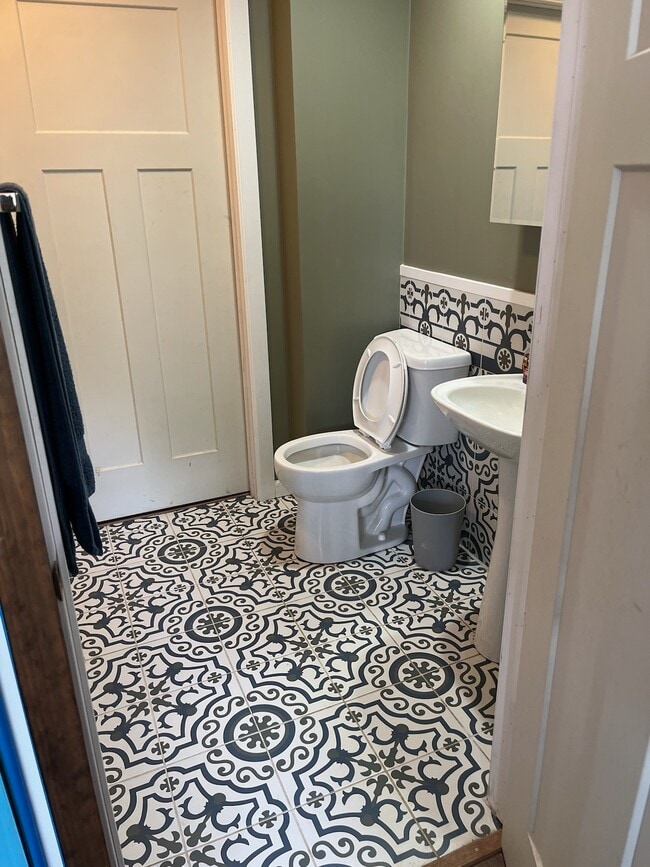 Building Photo - 10426 Vistula Rd