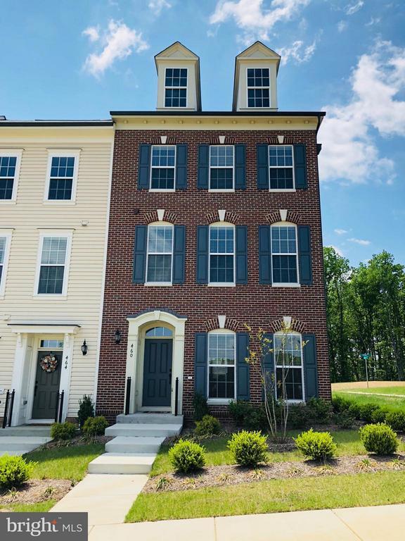 Building Photo - 460 Coneflower Ln