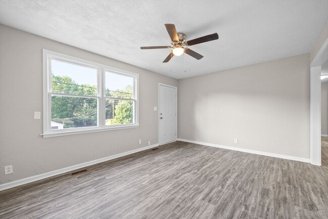 Building Photo - 3 Bedroom Home For Rent in St. Bethlehem A...