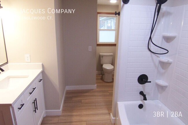 Building Photo - 2930 E Inglewood Ct