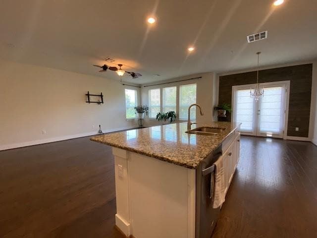 Building Photo - 7409 Merrick Ln