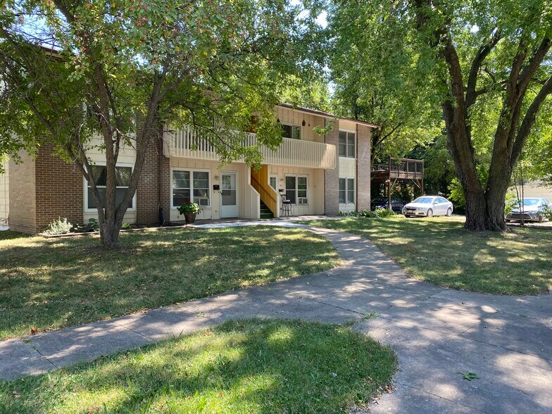 Building Photo - 105 N 5th St