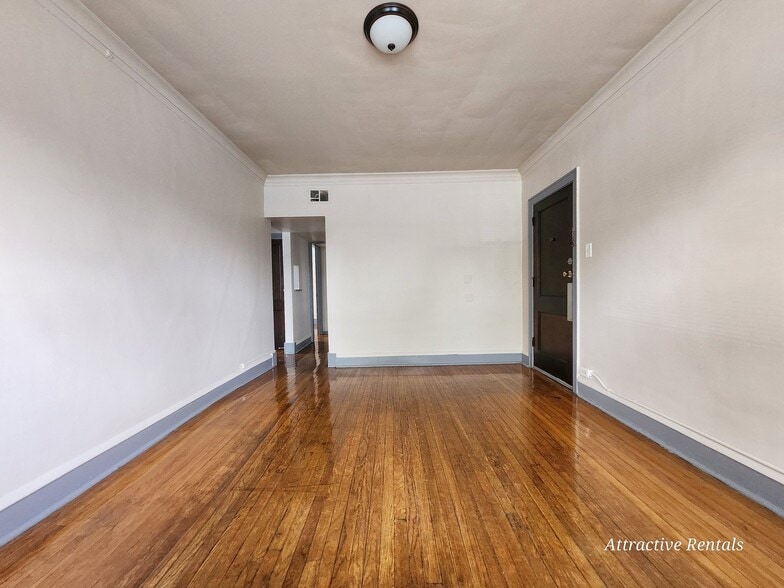 Building Photo - 1056 S Mason Ave