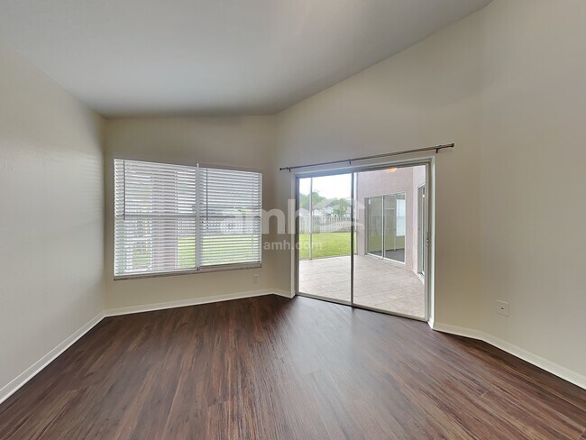 Building Photo - 14335 Moon Flower Dr