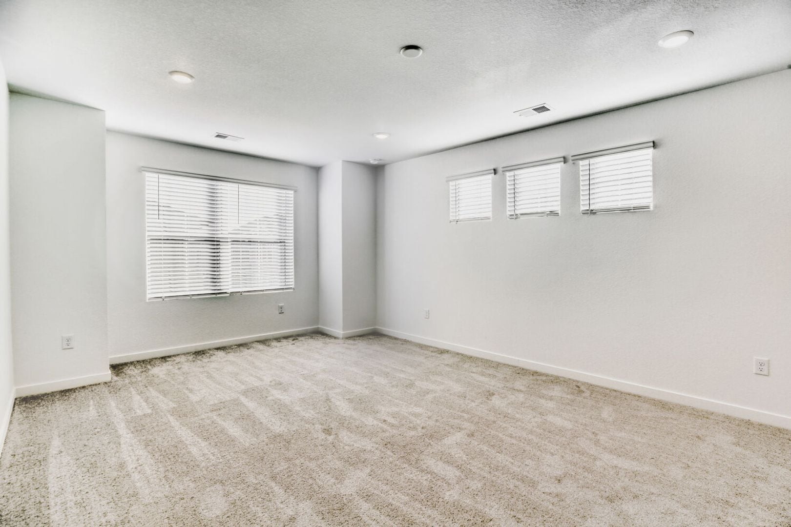 Building Photo - 6750 Juniper Dr