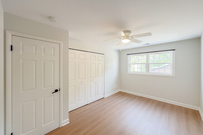 Building Photo - 1206 Spur Ct