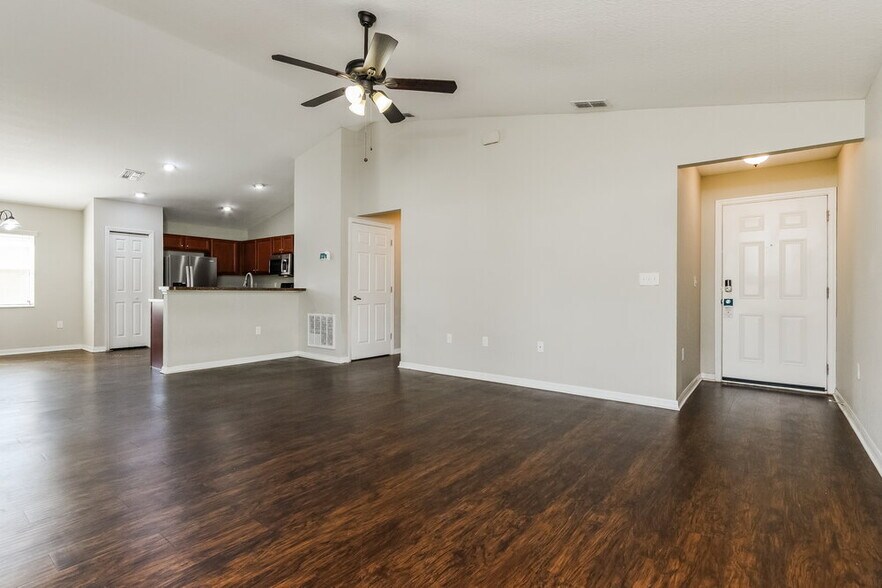 Building Photo - 2533 Bobby Lee Ln