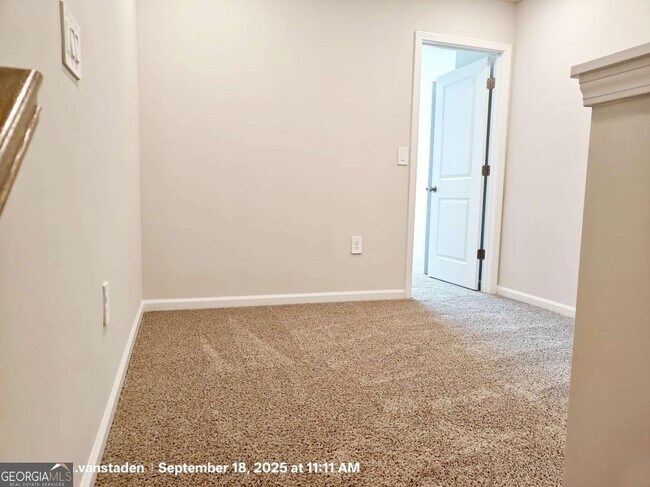 Building Photo - 2111 Avalon Rdg