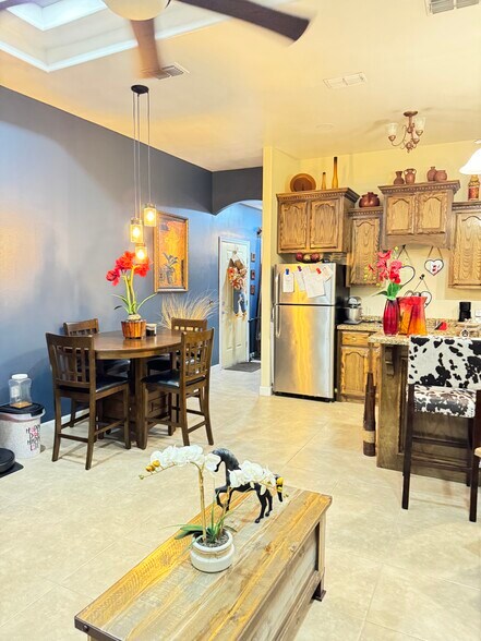Dinning area - 269 Salinas Ave
