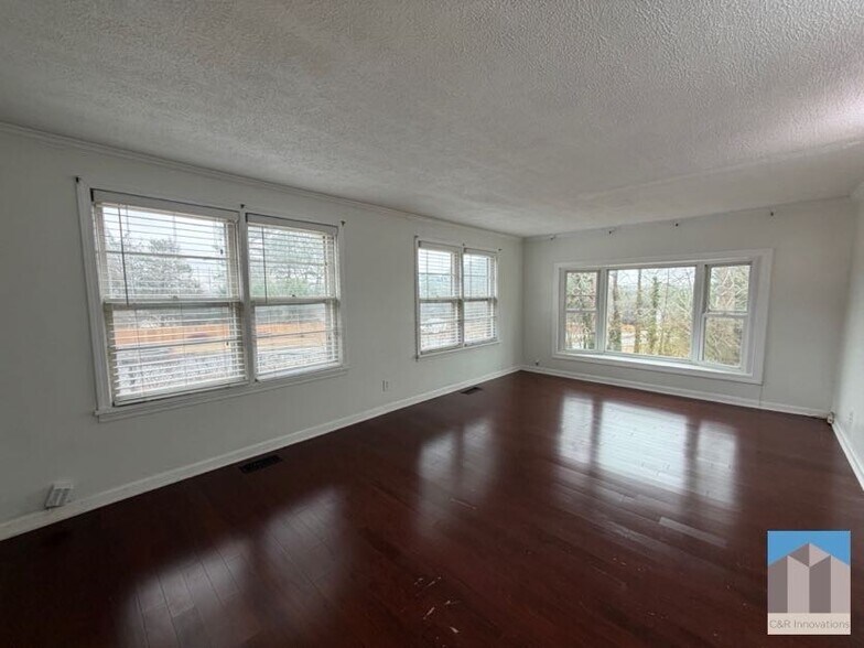 Building Photo - 1252 Lawrenceville Suwanee Rd