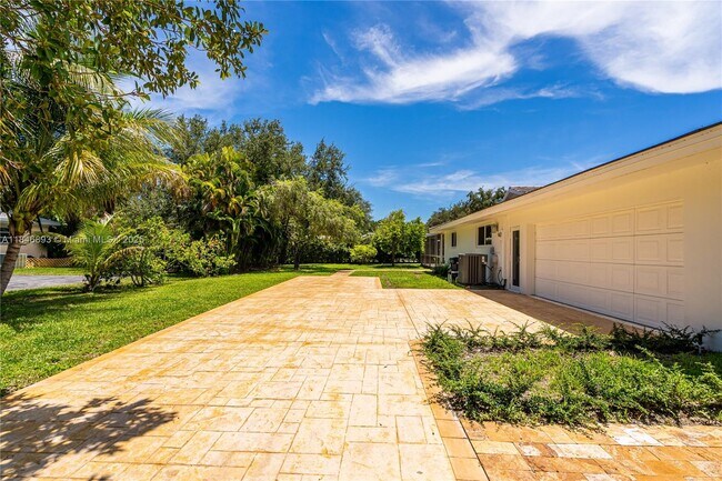 Building Photo - 7620 SW 164th St