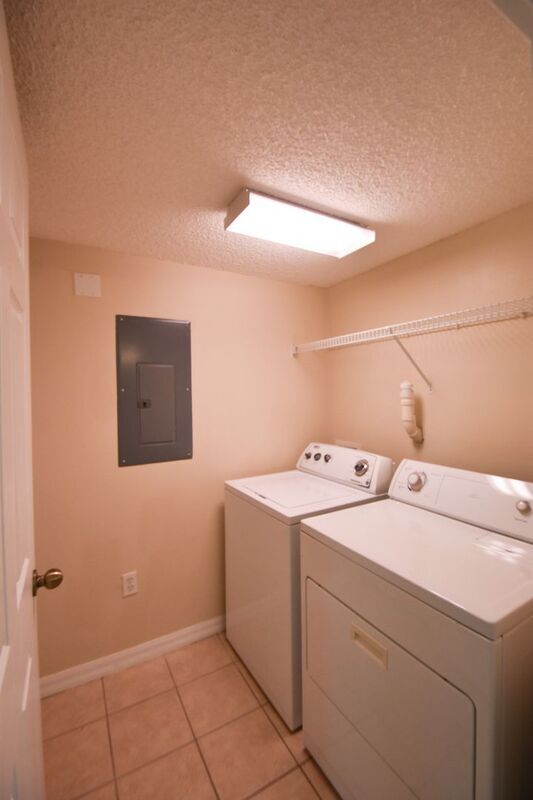 Building Photo - 8427 Crystal Cove Loop