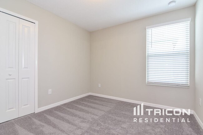 Building Photo - 10032 RoseMary Leaf Ln