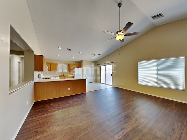 Building Photo - 12724 W Flores Dr