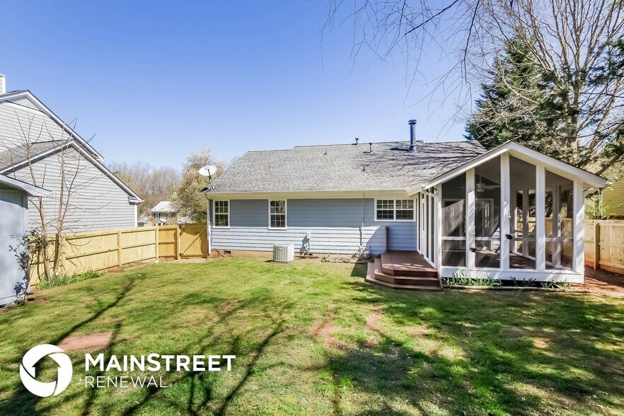 Building Photo - 13522 Dansville Dr