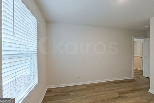 Building Photo - 121 Overstreet Way