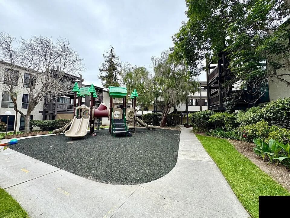 Building Photo - 7740 Redlands St