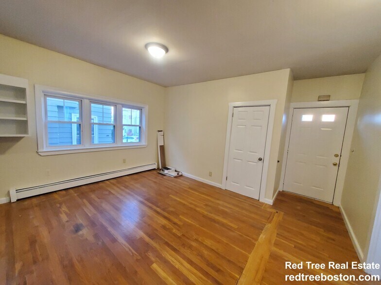 Building Photo - 71 Winchester St