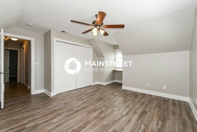 Building Photo - 3 Bedroom Pet-Friendly Home in CAPE CORAL, FL with Main Street Renewal