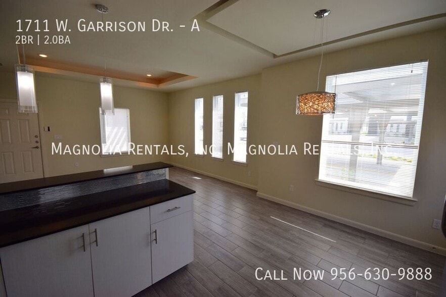 Building Photo - 1711 W Garrison Dr