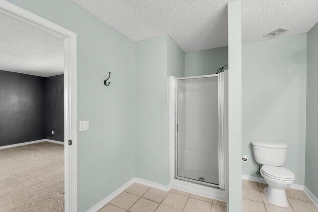 Building Photo - 9756 Seafarer's Way