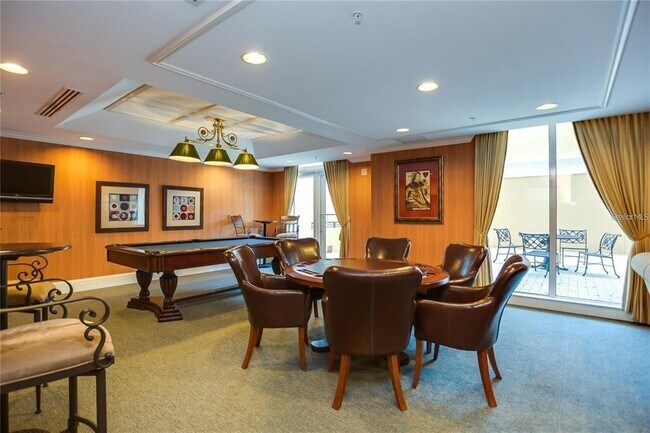 Building Photo - 800 N Tamiami Trl