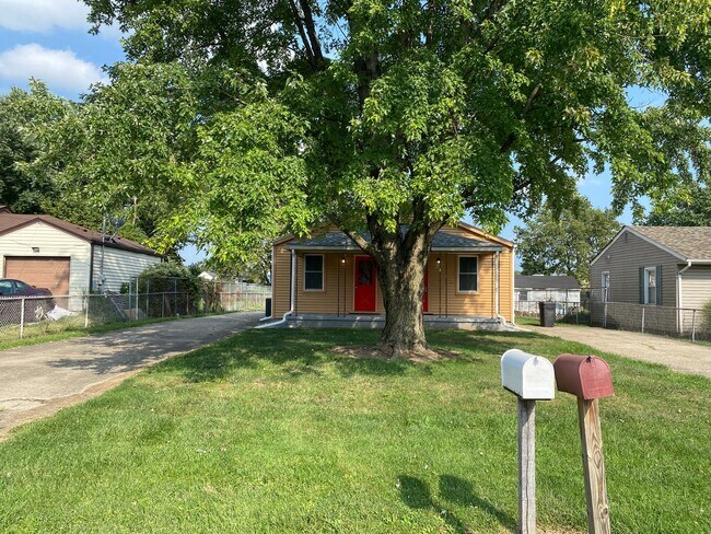 Building Photo - Finley St. 3217