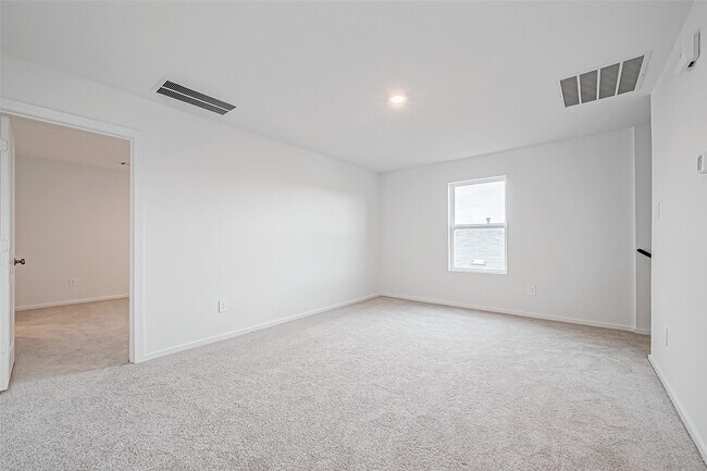 Building Photo - 719-719 Falling Cave Dr