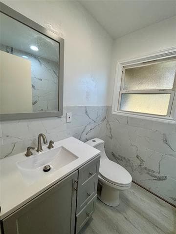 Building Photo - 1303 Marydale Dr