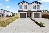 Building Photo - 13723 Biggs St