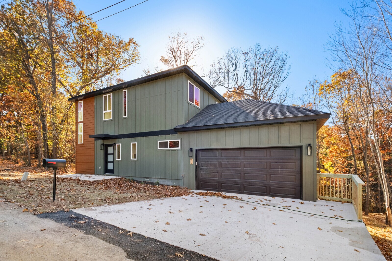 Building Photo - 50 Thaxted Dr