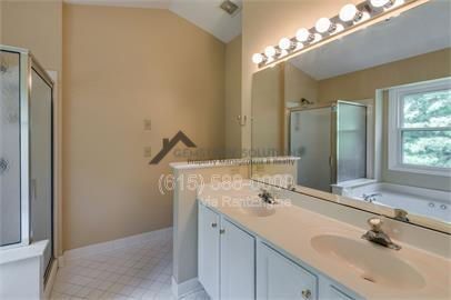 Building Photo - 1244 Buckingham Cir