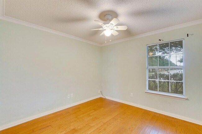 Building Photo - 1807 Timber Ridge Dr