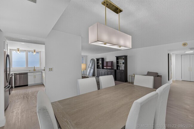 Building Photo - 1370 S Ocean Blvd