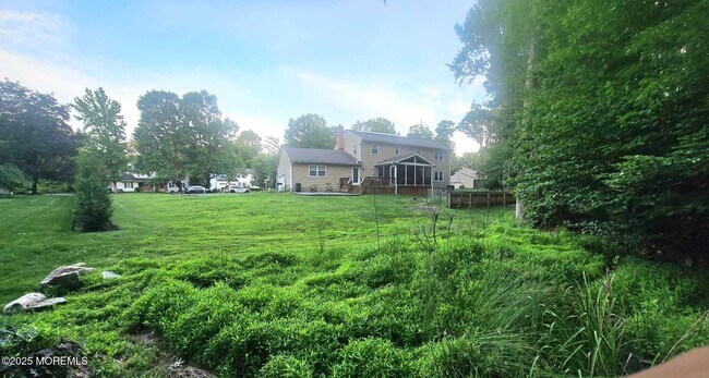 Building Photo - 19 Monterey Dr