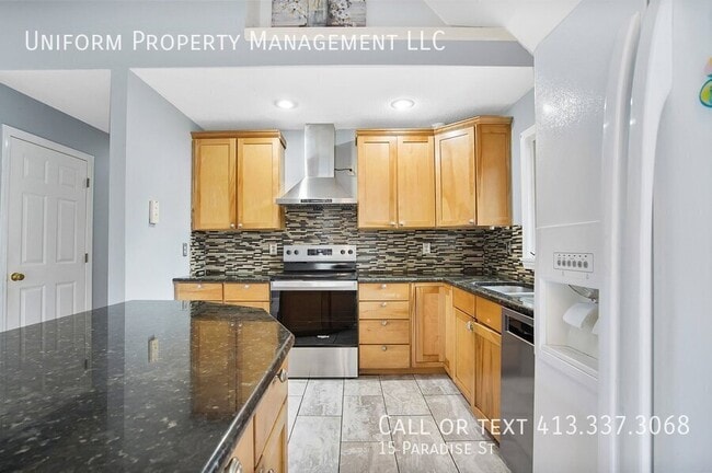 Building Photo - 15 Paradise St