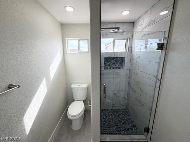 Building Photo - 520 Arrowhead Trail