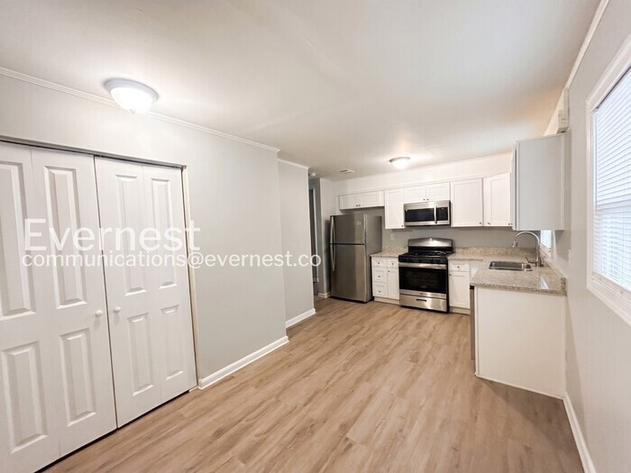 Building Photo - 5267 Joan of Arc Pl