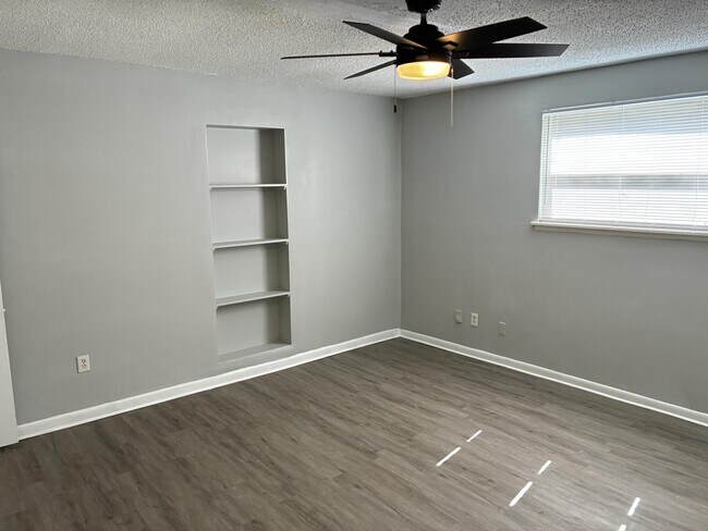 Building Photo - 7341 Proxima Rd