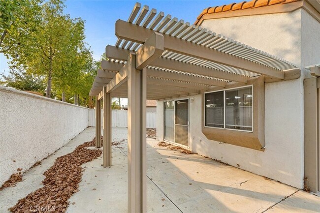 Building Photo - 28243 Valombrosa Dr