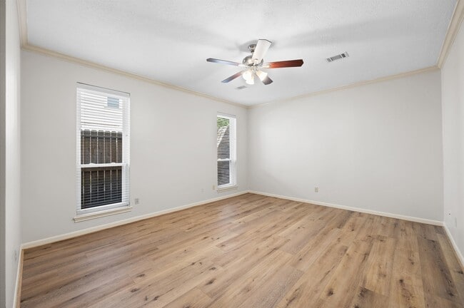 Building Photo - 12119 Auburn Hills Dr