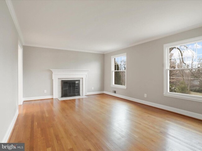 Building Photo - 1919 Kenbar Ct