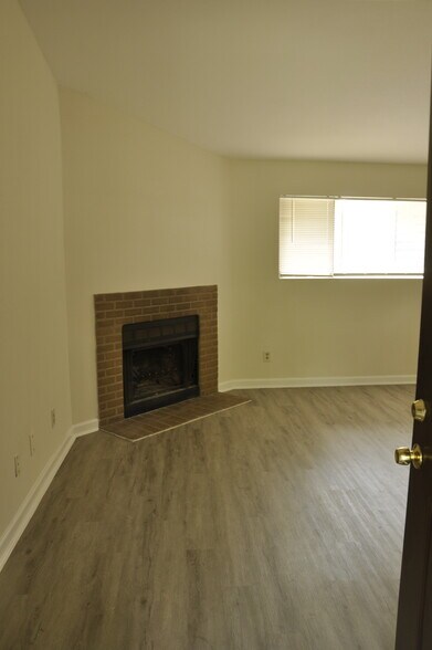 Building Photo - 7200 W T C Jester Blvd