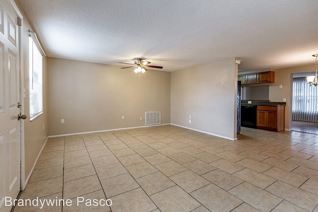 Building Photo - 3 br, 2 bath House - 7613 Christina Lane