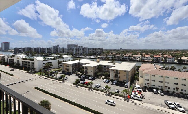Building Photo - 2401 S Ocean Dr