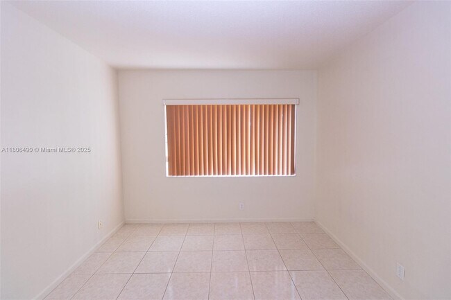 Building Photo - 8900 NW 38th Dr