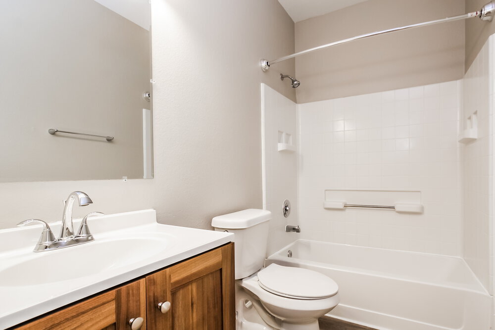 Building Photo - 16906 N Lighthouse Dr