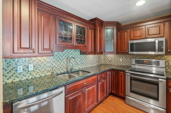 Building Photo - 207 Shearwater Ct W