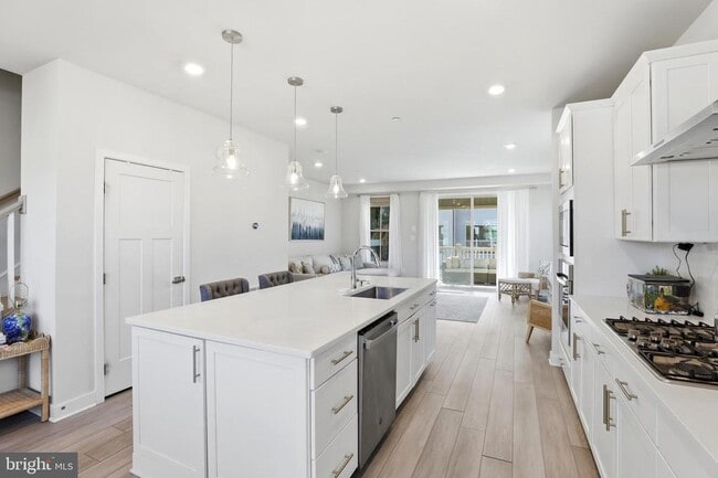 Building Photo - 10120 Stonecat Ct